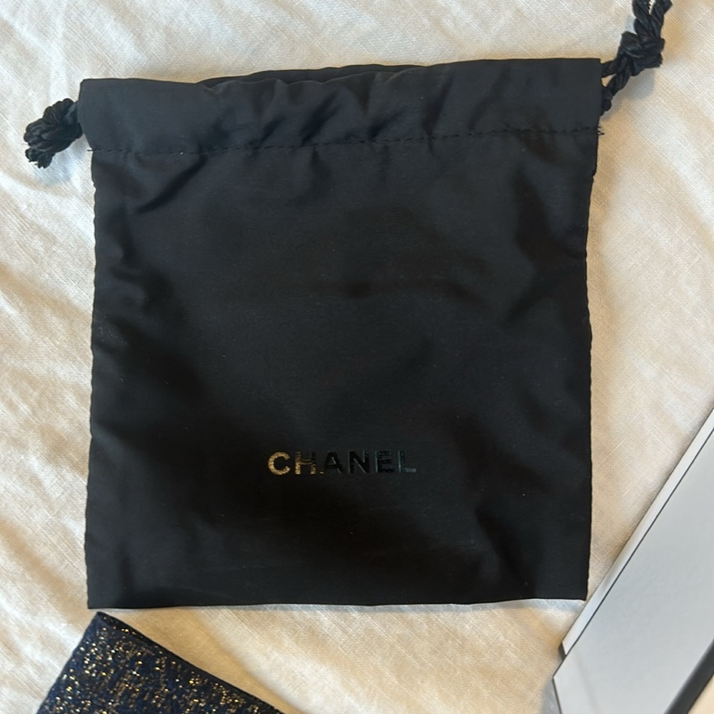 Chanel Box, Drawstring bag, Ribbon, tissue - Picture 2 of 8